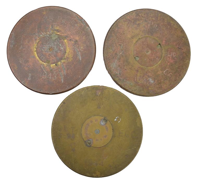 British WW2 25pds Artillery Shells