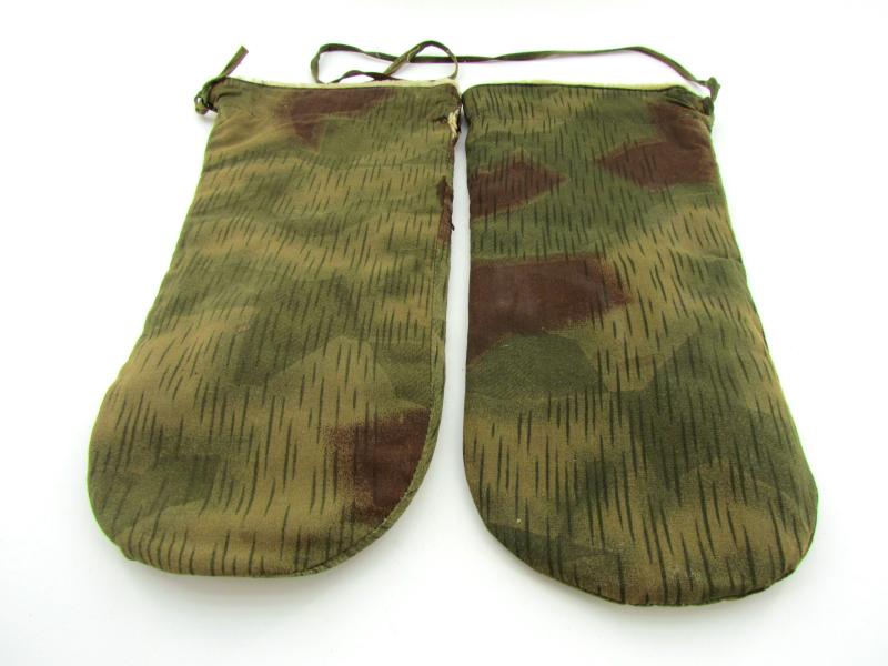 Non Reversible Parka Mittens in Sumpftarn Camouflage