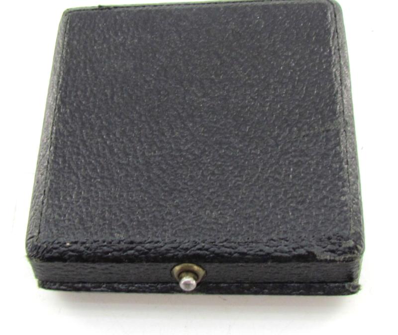 Iron Cross 1st Class Case + cardboard packaging , Ferdinand Hoffstätter Bonn a. Rh.