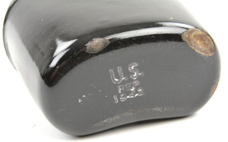 US WW2 M-1942 Enamel Canteen