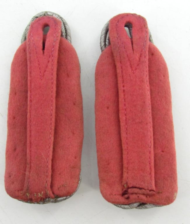 Wehrmacht (Heer) Panzer Officer's Shoulder-Boards