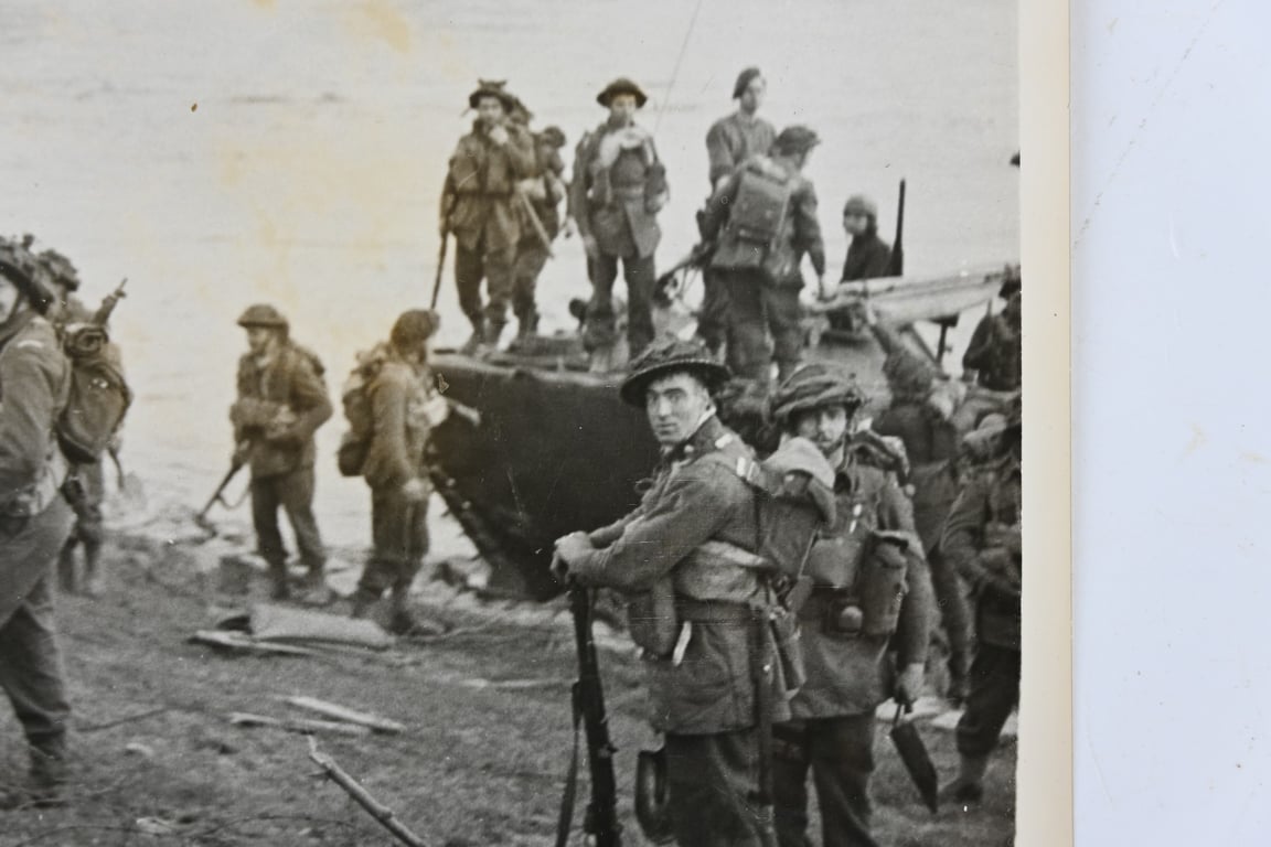 British WW2 Press Photo 'Rhine Crossing'