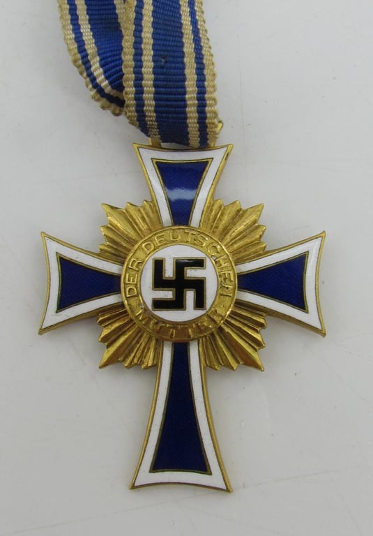 German Mothers Cross in Gold