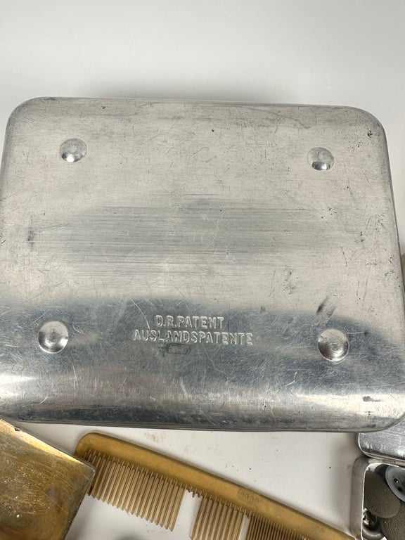 Original Wehrmacht Personal "Mica" Kit' (Soldaten Wirtschaftskasten)