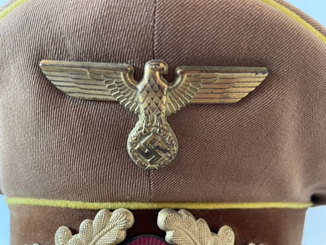 EXTREMLEY RARE WWII GERMAN NSDAP ORDENSBURG POLITICAL LEADERS PEAK CAP.