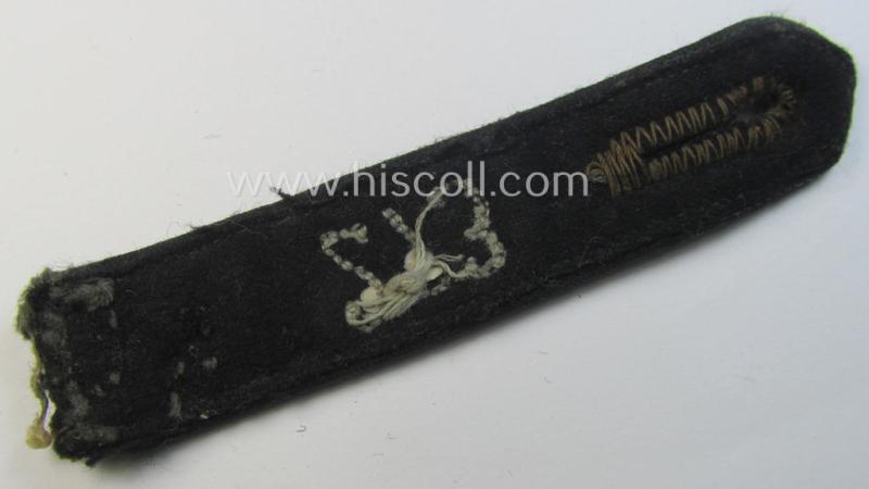 Neat - and naturally single! - black-piped, so-called: 'DJ- o. Deutsches Jungvolk' shoulderstrap as was intended for usage by a: 'DJ-Mitglied' who served within the: 'Bann 273' (273 = 'Kalenberg/Hannover Süd')