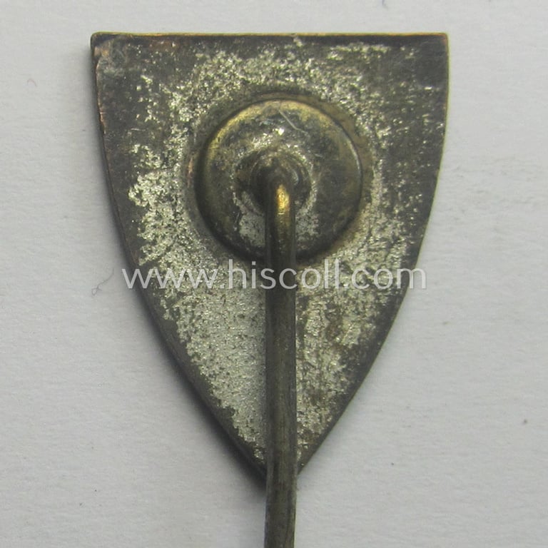 Unidentified, red-coloured-enamelled TR-period, membership-lapel-pin (ie. 'Mitgliedabzeichen') depicting the abbreviation: 'VDP'