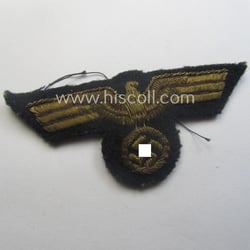 Superb, WH (Kriegsmarine) officers'-type, hand-embroidered visor-cap-eagle (ie. 'Schirmmützenadler...
