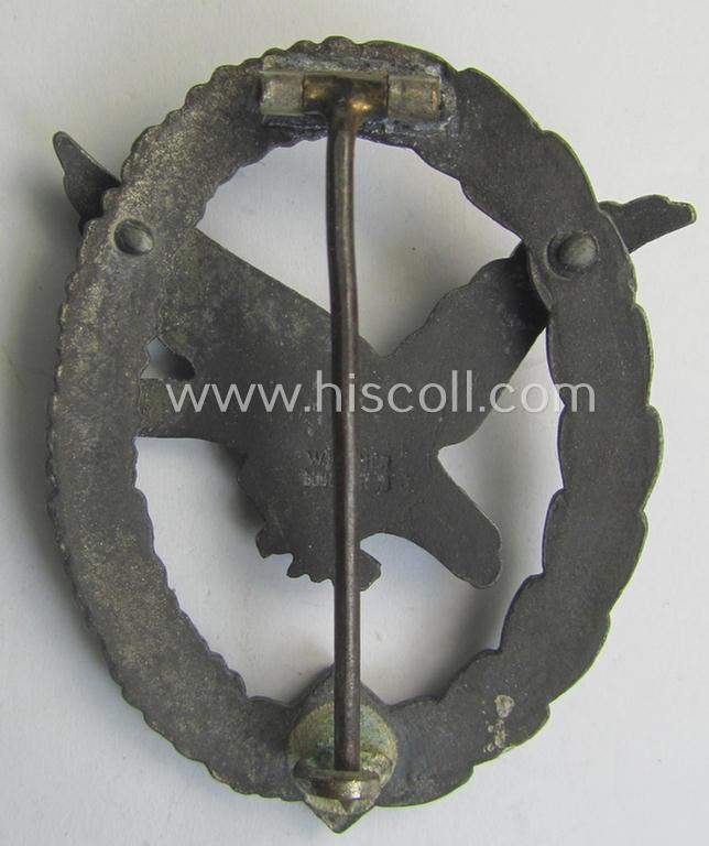 WH (Luftwaffe) 'Fliegerschützen-Abzeichen ohne Blitzbündel' being a neatly maker- (ie. 'Wilh. Deumer'-) marked- and/or: typical zinc- (ie. 'Feinzink'-) based example as was produced by the maker: 'Wilh. Deumer'