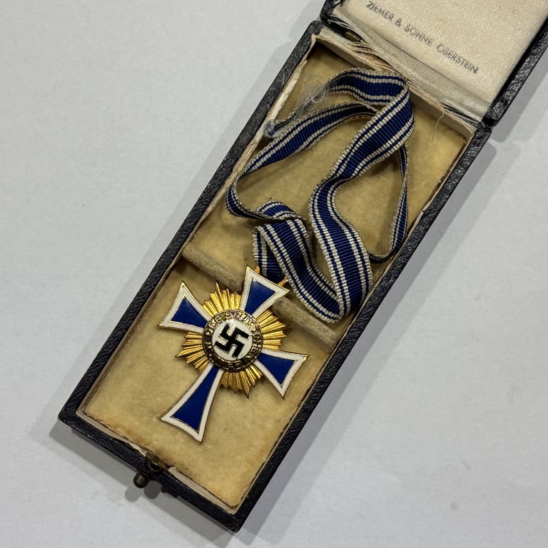 Cased Mothers Cross in Gold "Ziemer & Sohne"