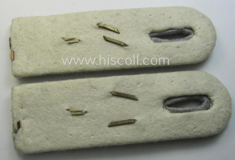 Pair of neatly 'cyphered', WH (Heeres) officers'-type shoulderboards as was intended for - and clearly worn by! - a: 'Leutnant des Maschinengewehr-Abteilungs 4'