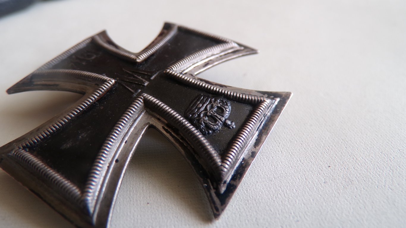 Imperial Curved Iron Cross 1st Class