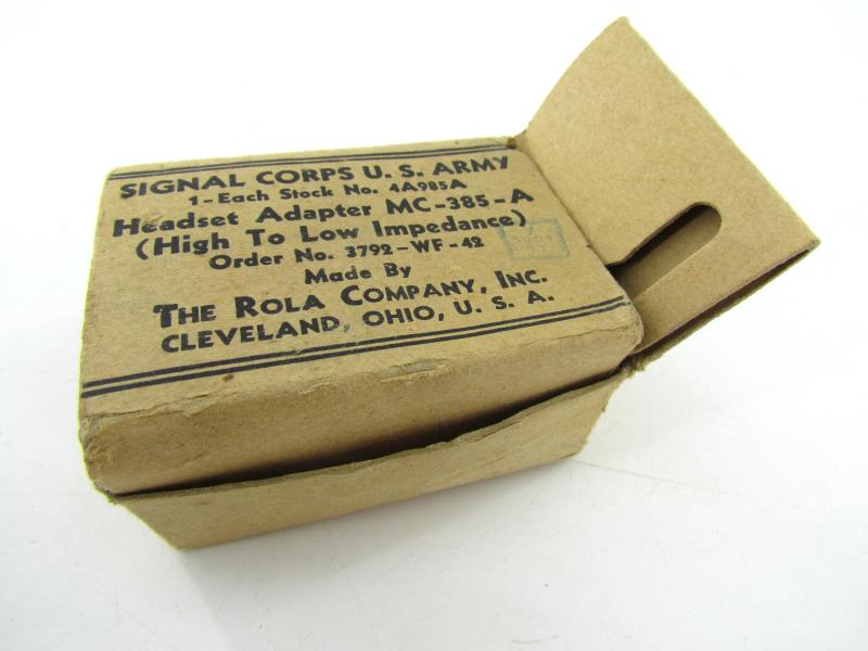 USAAF Headset Adaptor, type MC-385 ( unissued )