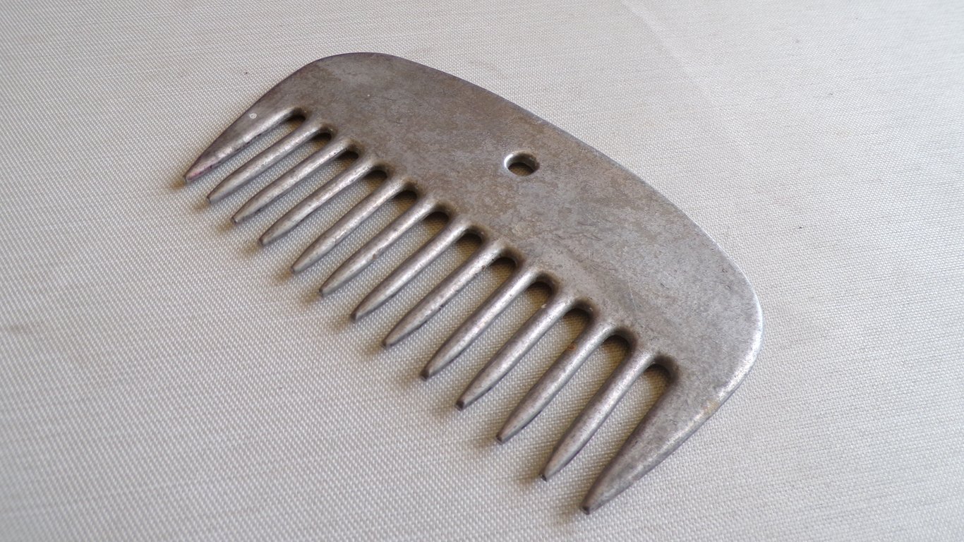 Cavalry Aluminum Horse Mane Comb