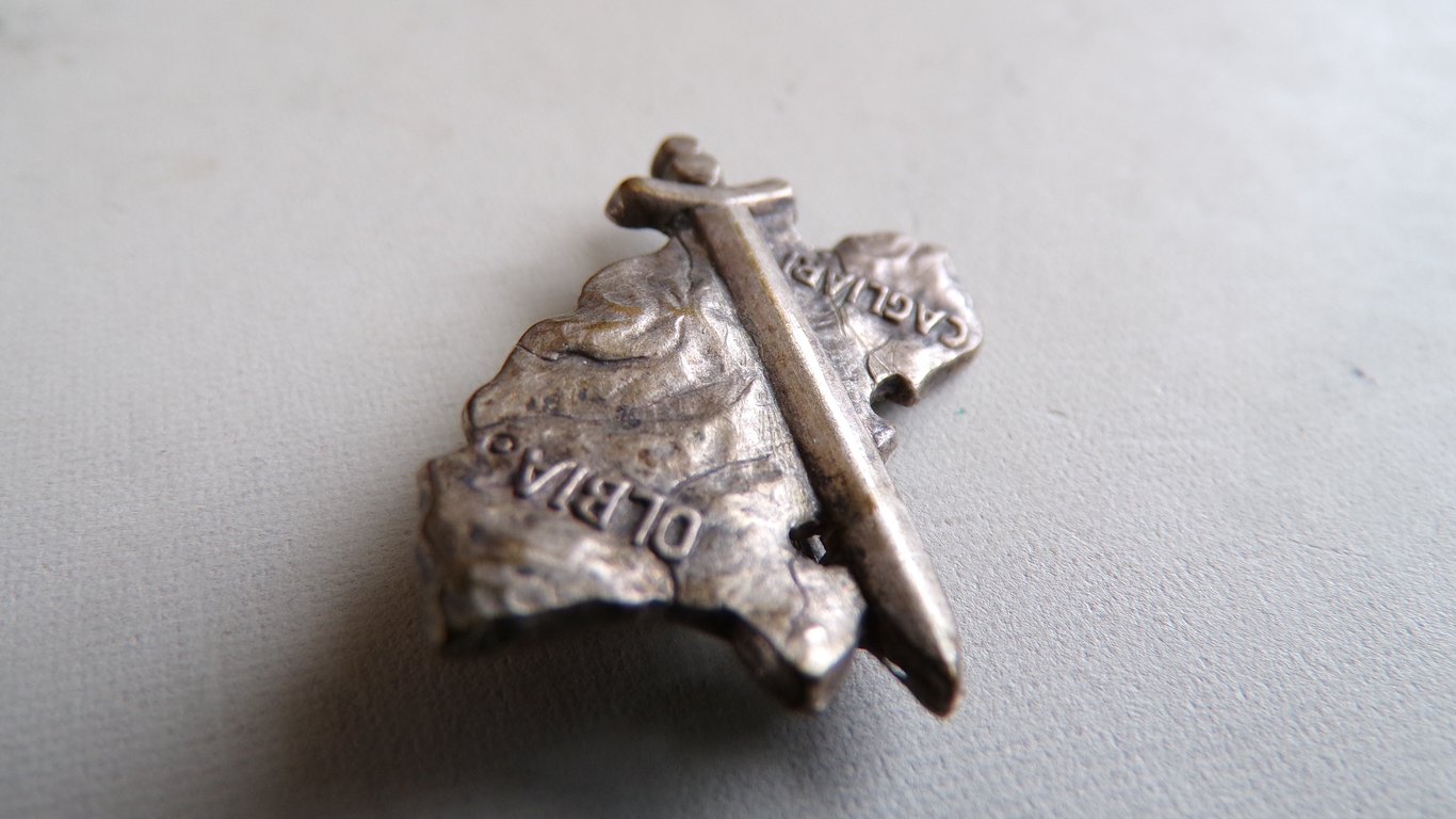 90th Panzergren, Div. Sardinia Campaign Shield Cap Badge