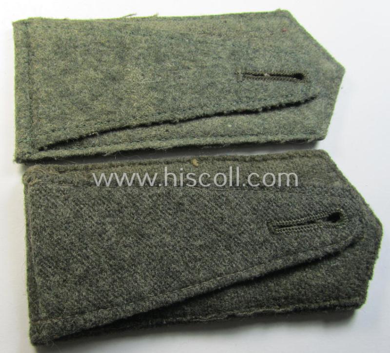 Attractive - albeit minimally mis-matched - pair of 'cyphered'- (and I deem early- ie. mid-war-period) WH (Kriegsmarine) enlisted-mens'-type shoulderstraps as was intended for usage by a: 'Soldat eines Küsten-Artillerie-Abteilungs'