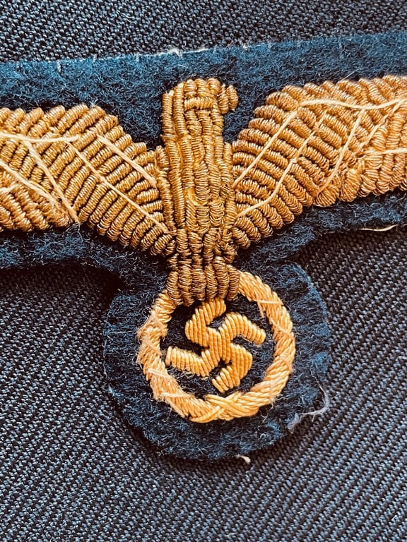 FINE GERMAN WWII KREIGSMARINE KAPITAN ZUR SEE REFFER JACKET