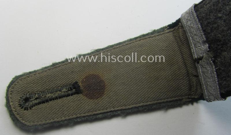 Single - but neverthless scarcely seen! - WH (Heeres) EM-type (ie. 'M40-pattern, rounded-style) 'cyphered' shoulderstrap as was specifically intended for usage by a: 'Soldat u. Uffz.-Anwärter des Pionier-Bataillons 14'