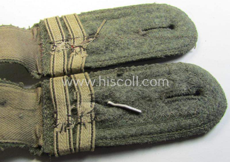 Fully matching - and actually scarcely seen! - pair of WH (Heeres) NCO-type (ie. 'M40- o. M43'-pattern) shoulderstraps as was intended for usage by a: 'Feldwebel u. Offiziers-Anwärter eines Pionier-Bataillons o. Regiments'