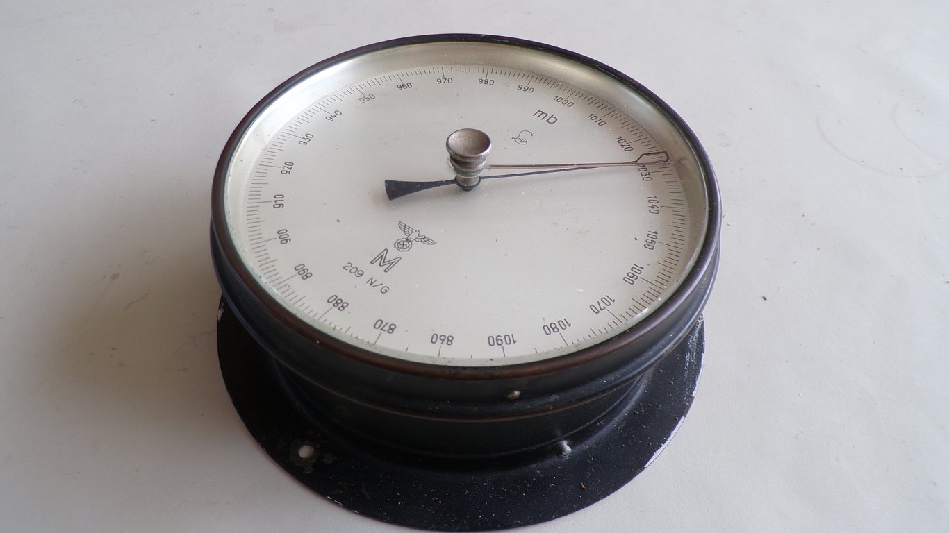 Kriegsmarine Bulkhead Aneroid Barometer by Lufft