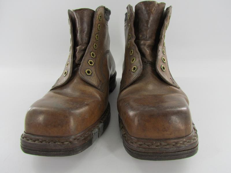 WH/SS Skijäger Ski Boots....Marked