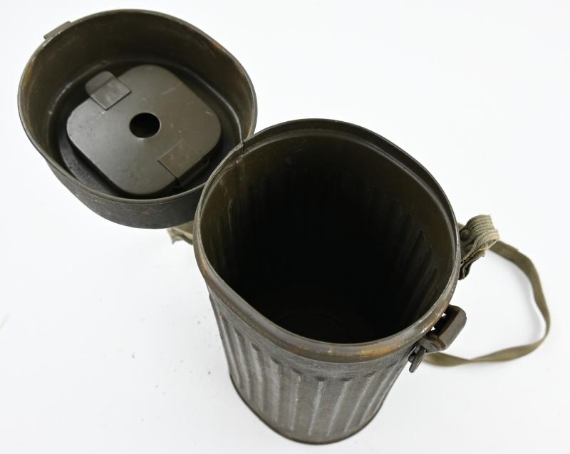 German Luftschutz Gasmask Cannister 'Draeger'
