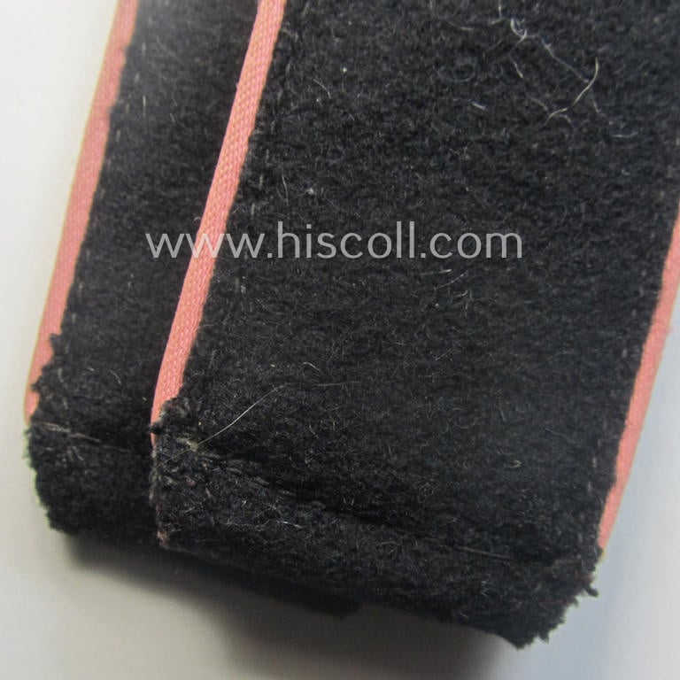 Superb - and fully matching! - pair of Waffen-SS (ie. 'SS-Panzer') EM-type shoulderstraps (as was amongst others used on the black-coloured 'wrap-around'-tunics) as was intended for usage by a: 'Soldat der SS-Panzer-Trpn.'