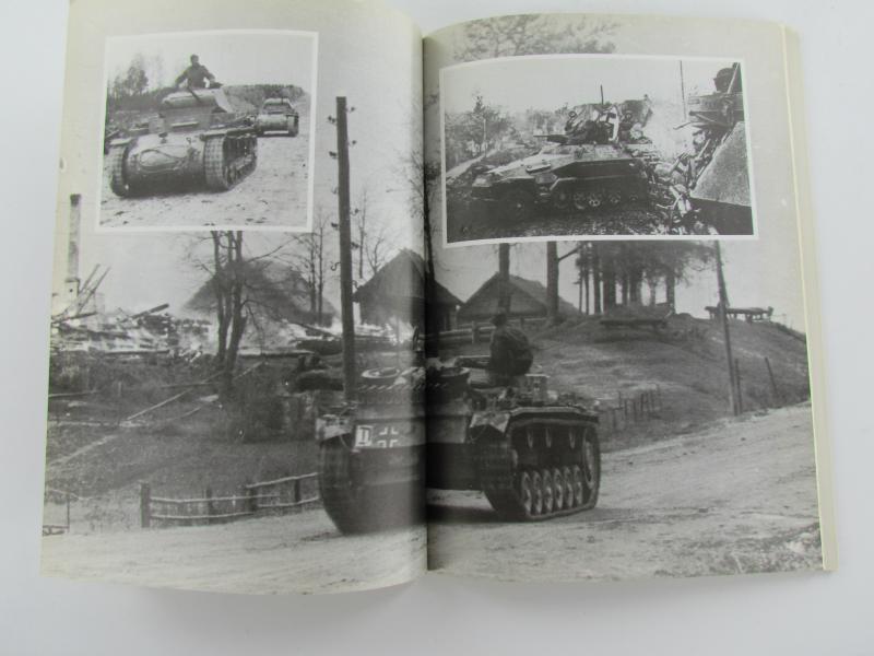 Book : Waffen SS in Russia