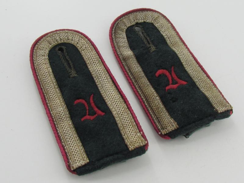 Wehrmacht (Heer) M36 shoulder boards ( NCO) NebelWerfer-Aufklärungs-Abts.'