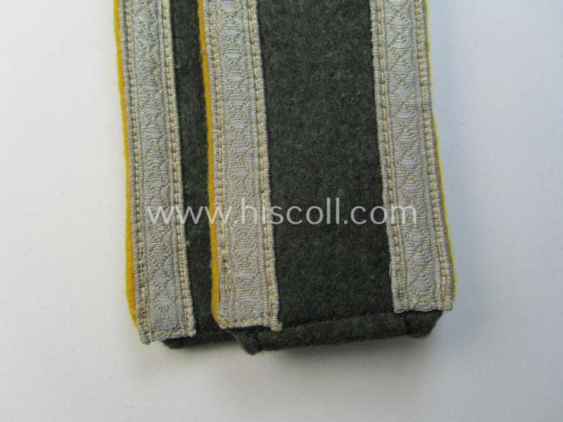 Attractive - and fully matching! - pair of WH (Heeres) early-war-period- (ie. 'M36'- ie. 'M40'-pattern, 'tailor-made') NCO-type shoulderstraps as was intended for usage by an: 'Uffz. eines Kavallerie- o. Aufklärungs-Abteilungs'