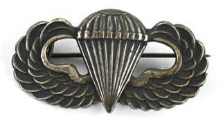 US WW2 Paratrooper Jumpwing British Made
