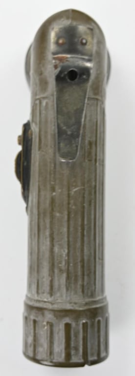 US WW2 TL-122 B Flashlight
