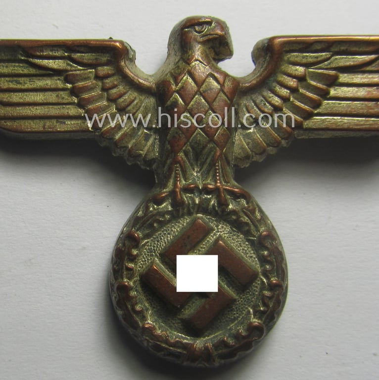 Golden-toned- and/or: 'Buntmetall'-based - (political-styled) visor- (ie. 'Schirmmützen'-) cap-eagle that is neatly: 'RzM' and/or 'M1/17' marked