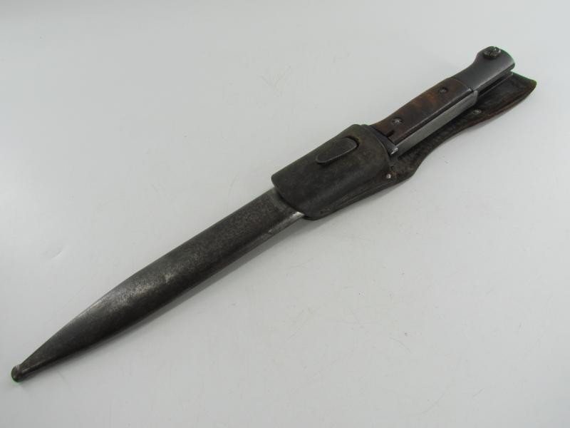 Non Matching K98 bayonet by E. Pack & S 1939 With Frog
