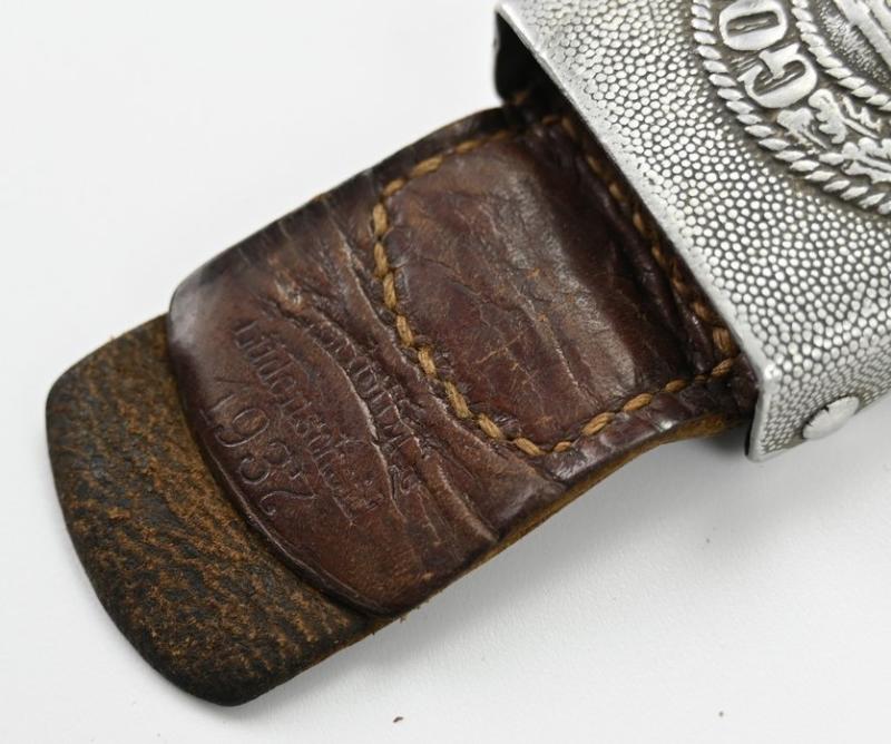 German WH Combat Beltbuckle with Leather Tab 1937 'Overhoff & Cie'