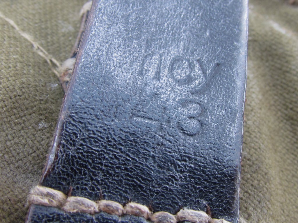 Wehrmacht MP40 Magazine Pouch – 1943