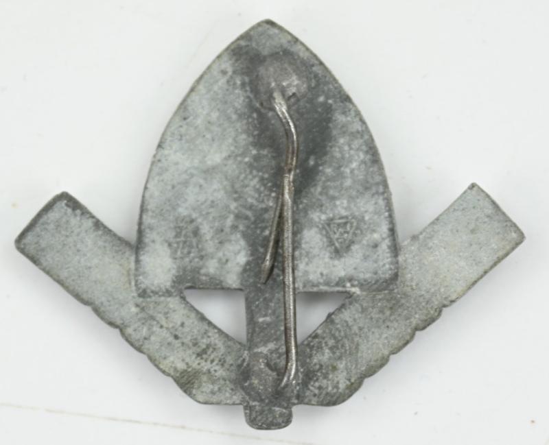 German RAD Officers Cap Badge