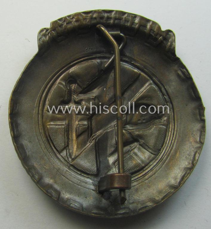 Dutch-produced- and/or N.S.K.K.- (ie. Dutch-volunteer-) related commemorative-award (aka: 'Treueabzeichen in Bronze für die holländischen Freiwilligen der N.S.K.K. Gruppe Luftwaffe')