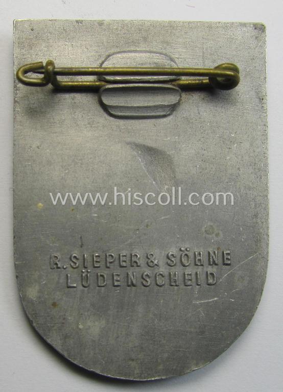 Commemorative, 'N.S.D.A.P.'-related 'tinnie', being a maker- (ie. 'R. Sieper & S.'-) marked example depicting a resting N.S.D.A.P.-party-eagle coupled with the text: 'Wiedersehensfeier der alten Parteigenossen - Rattingen-Ruhr - 15./17. Juni 1...