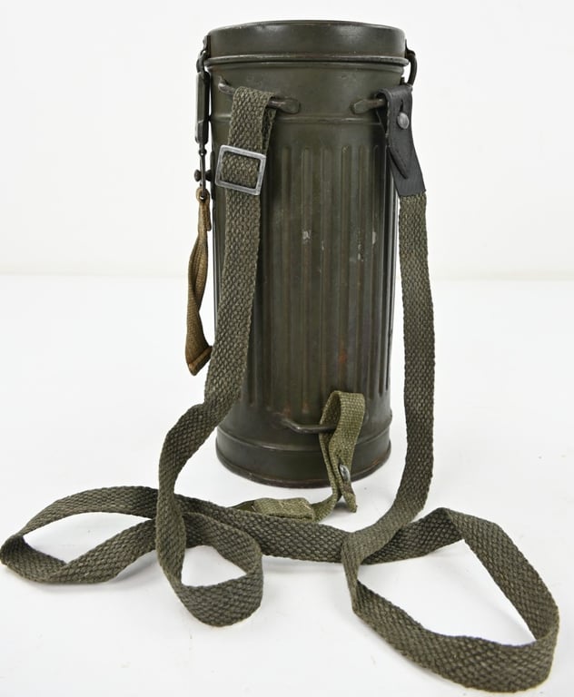 German Wehrmacht (Heer) M31 Gasmask & Cannister.