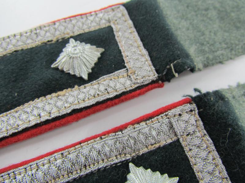 Wehrmacht M36 army (Heer) artillery shoulder boards for a Feldwebel
