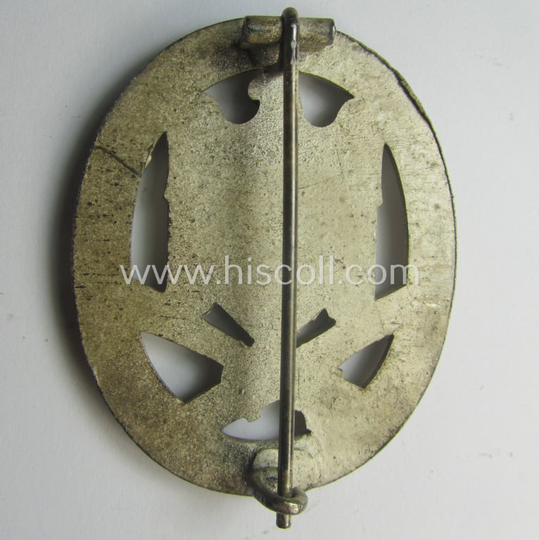 'Allgemeines Sturmabzeichen' being a non-maker-marked, so-called: 'copper-coated' and/or 'Buntmetall'-based so-called: 'flat-back'-pattern by a (still) unidentified maker