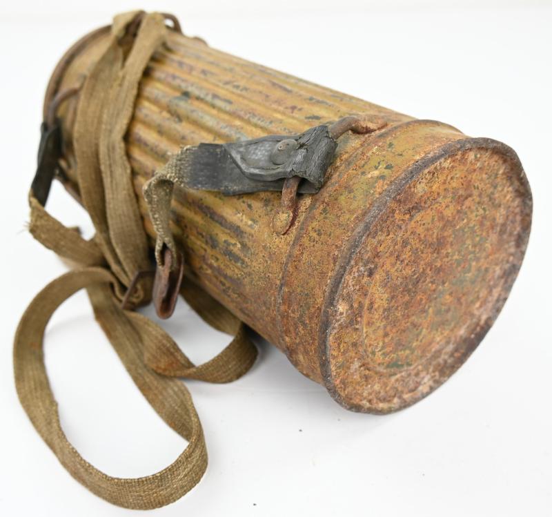 German WH M31 Tropical Camo Gasmask Set