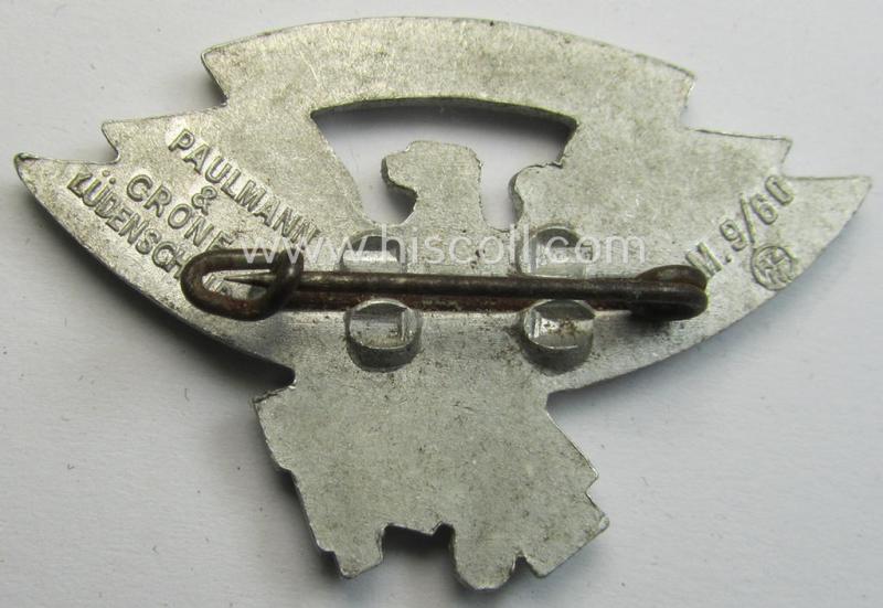 Commemorative, silver-coloured and aluminium-based 'HJ'-related 'tinnie' being a maker- (ie. 'Paulmann & Crone'- and/or: 'RzM M.9/60'-) marked example depicting an: 'HJ'-eagle-device surrounded by the text: 'Gebietsaufmarsch - Gebiet Westf...