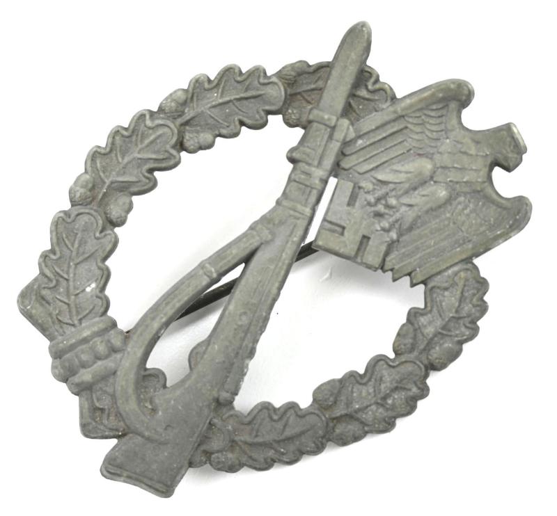 German Infantry Assault Badge in SIlver 'W.Hobacher'