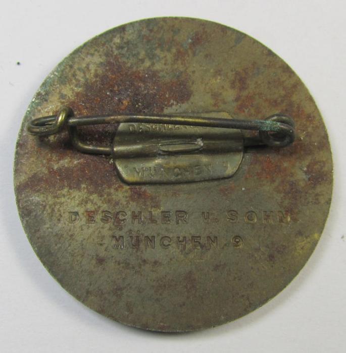 'Buntmetall'-based, 'Reichsnährstand'- (ie. 'RNSt.'-) related day-badge (ie. 'tinnie') as issued to commemorate an: 'RNSt.'-related gathering entitled: '3. Reichsbauerntag - Goslar - 1935' (being a 'Deschler u. Sohn'-marked example)