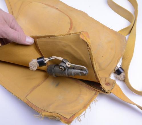 USAAF WW2 B-4 Mea West Life Preserver