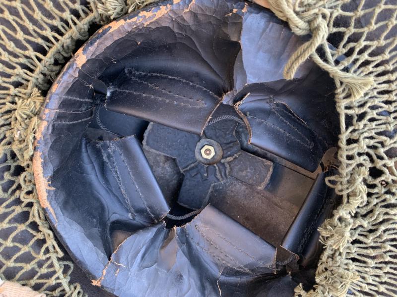 Brititsh Army Steel Helmet with Netting -1945-