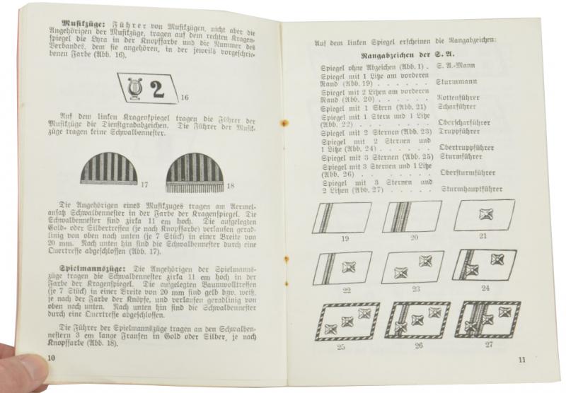 German Booklet 'Abzeichen u.Dienstgrade der SA'