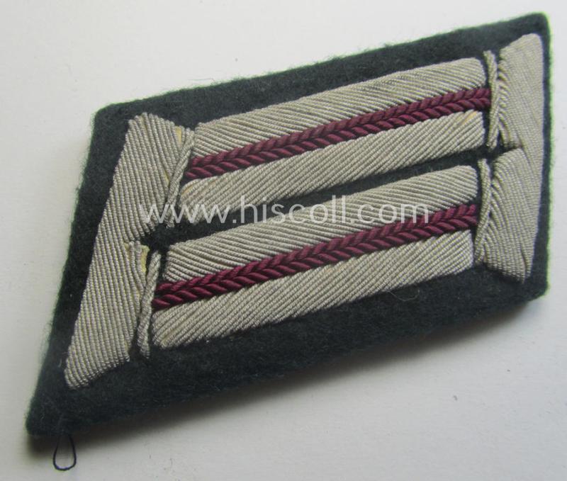 Fully matching - and moderately used! - pair of WH (Heeres) hand-embroidered, officers'-type collar-tabs (ie. 'Kragenspiegel für Offiziere') as was intended for - and/or clearly worn by! - an: 'Offizier der Nebelwerfer-Trpn.'